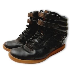 REEBOK Hidden Wedge Heel Black Leather & Suede High-Top Ankle Sneaker Gum Sz 8.5